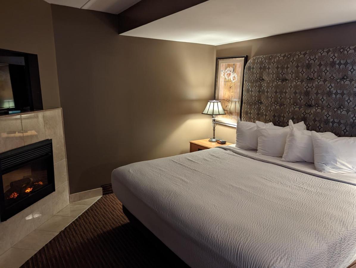 Days Inn By Wyndham Birch Run Esterno foto