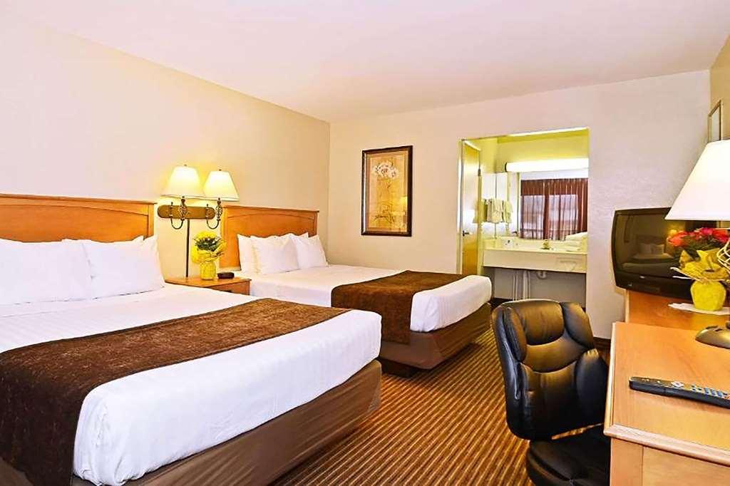 Days Inn By Wyndham Birch Run Camera foto